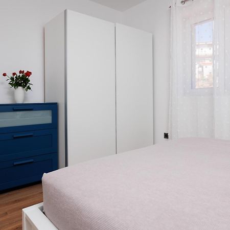 Summer Breeze Apartment - Quiet Place With A Spectacular View And A Garden シベニク エクステリア 写真