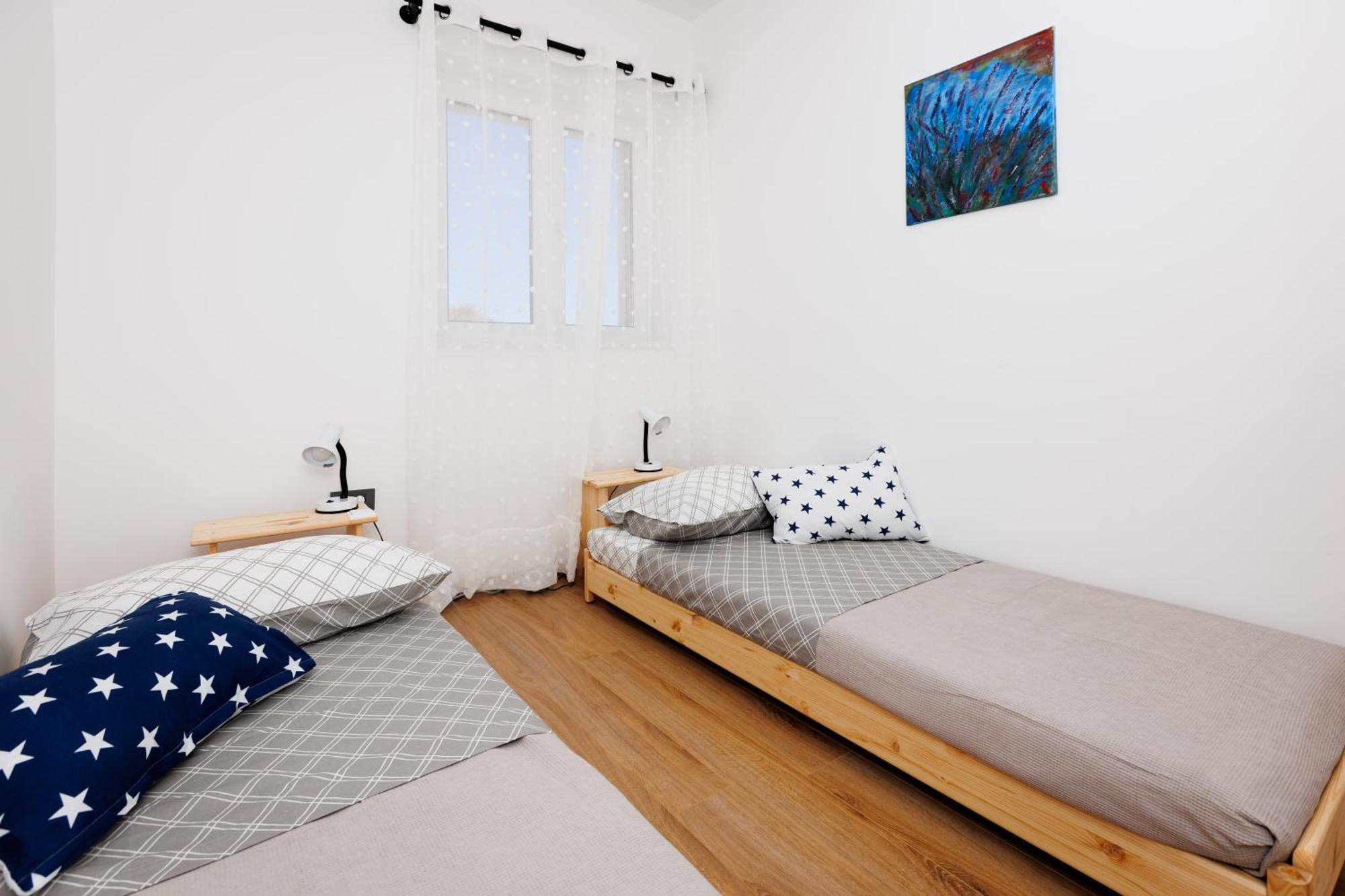 Summer Breeze Apartment - Quiet Place With A Spectacular View And A Garden シベニク エクステリア 写真